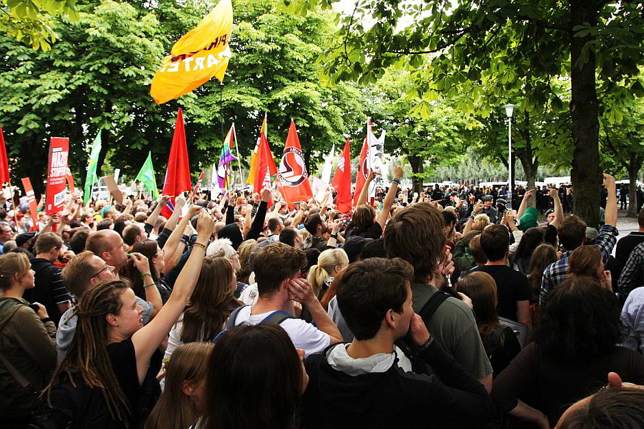 Demonstration der ANTIFA - Bild von Broadmark auf Pixabay