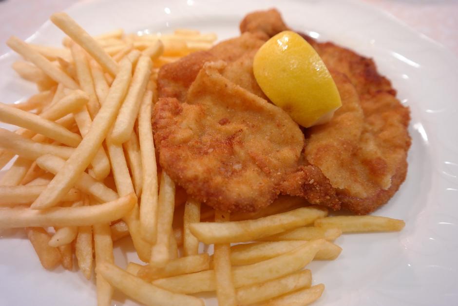 Wiener Schnitzel mit Pommes Frites - Bild von Hans auf Pixabay